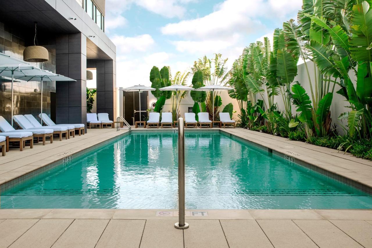 Ette Luxury Hotel & Spa Four Corners Exterior foto The pool at the hotel